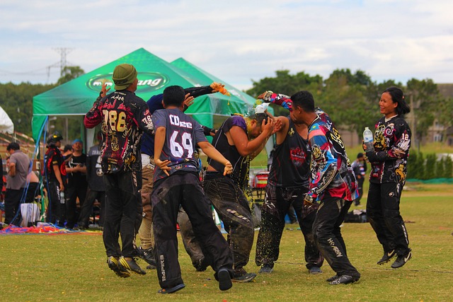 外国智库专家：美国新一轮关税战冲击全球经济.